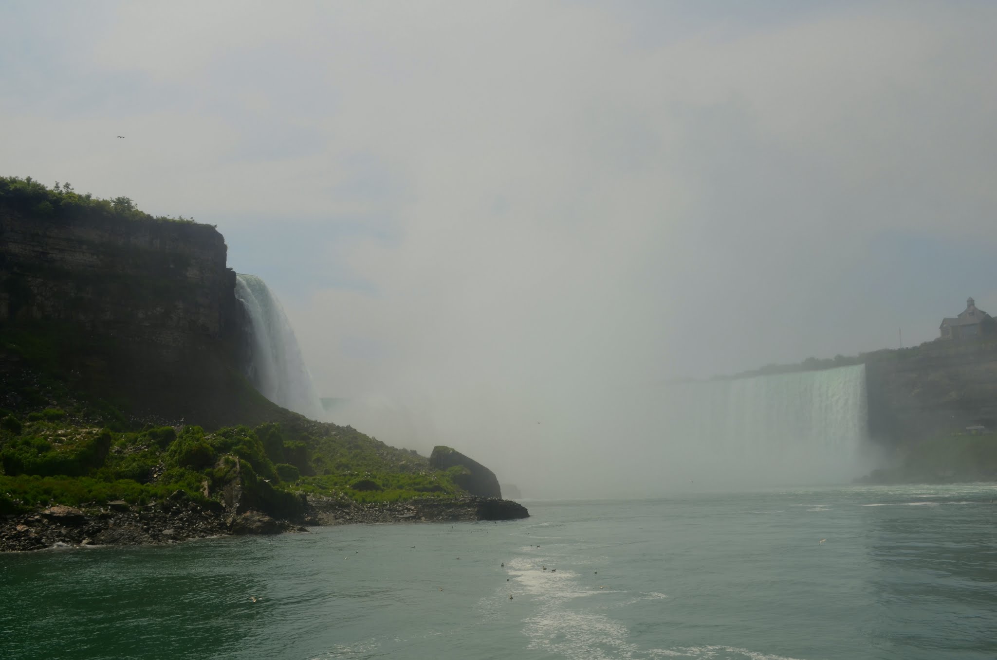 Approaching Horseshoe Falls on a cruise. 