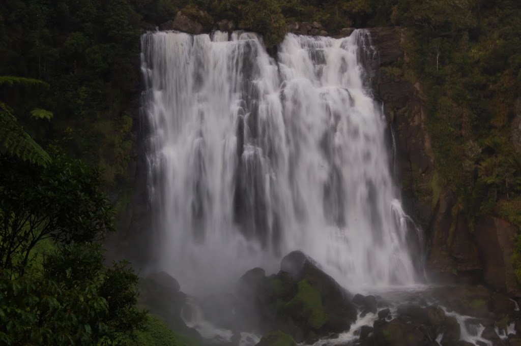 Marokopa Falls, New&nbsp;Zealand
