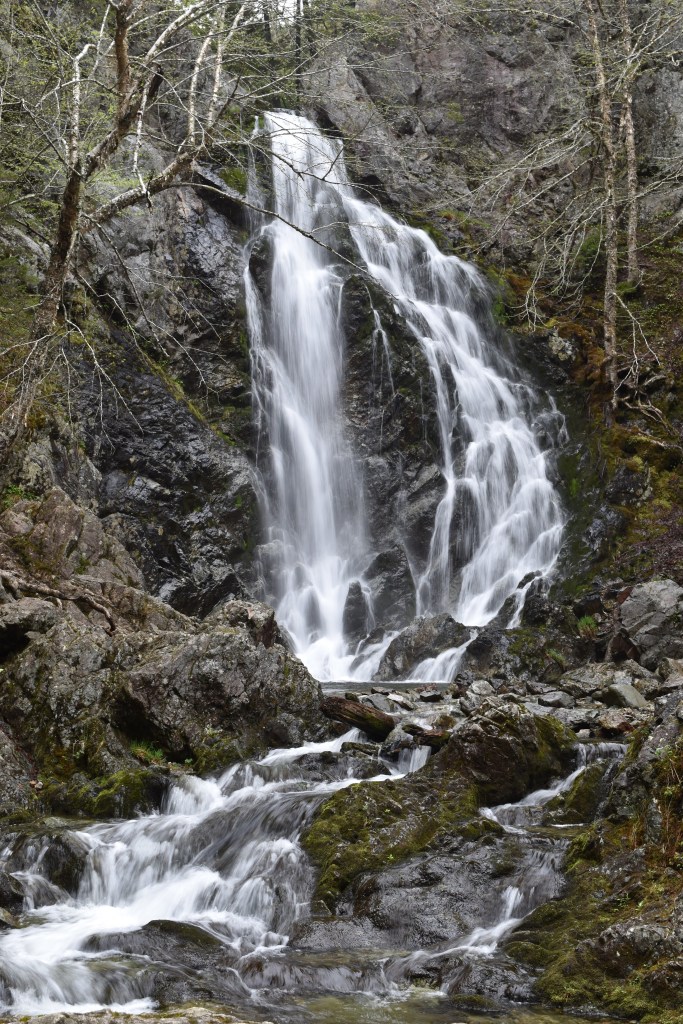 Third Vault Falls is a 53 foot / 16 meter tall waterfall in New Brunswick.