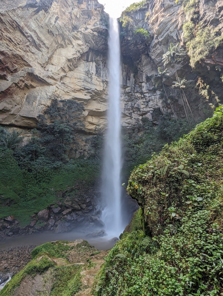 Cascata Ashpachaca is a 200 foot / 61 meter tall waterfall near the Amazonas region of Peru.